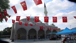 Ümmet Cami dualarla açıldı