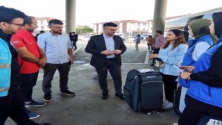 Üniversiteye gelen gençleri Yazıcı karşıladı