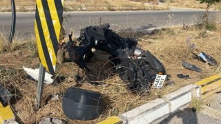Uşakta motosiklet ile otomobil çarpıştı: 2 ağır yaralı