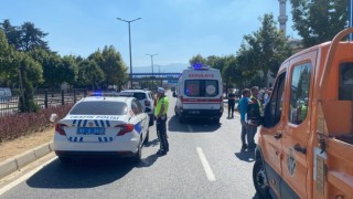 Üst geçidi kullanmayan öğrenciye cip çarptı