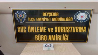 Uyuşturucuyla polise yakalandı