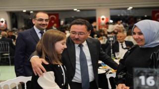 Vali Çiçek, Gaziler Onuruna Yemek Verdi