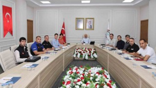 Vali Yardımcılarıyla haftalık değerlendirme toplantısı yapıldı
