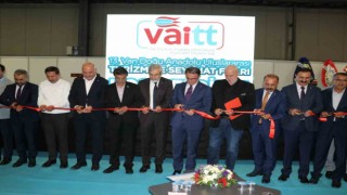 ‘Van Doğu Anadolu Uluslararası Turizm ve Seyahat Fuarı kapılarını ziyaretçilere açtı