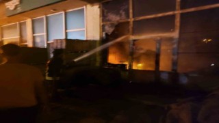 Vanda iş yeri yangını