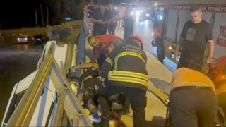 Vücuduna saplanan demir boruyla hastaneye kaldırılan sürücü hayatını kaybetti