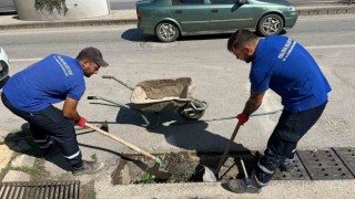 Yalova Belediyesinden mazgal ve rögarlar temizliği