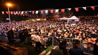Yenişehir Biber Festivaliinde Hakan Altun ve Merve Özbey rüzgarı