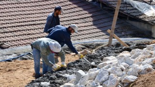 Yeşilyurtta yollar daha güvenli hale getiriliyor