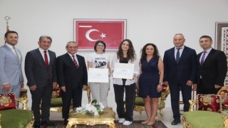 YKS 2023te Türkiye derecesi yapan öğrenciler Kaymakam Eriş ile bir araya geldi