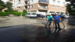 Yollar temizleniyor, Bilecik yeni güne hazırlanıyor