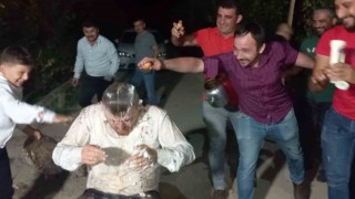 Yumurta sağanağına tutulan damadı havuza attılar