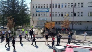 Yürekleri ağza getiren kaza ucuz atlatıldı