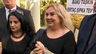 Zeki Müren vefatının 27nci yılında kabri başında anıldı