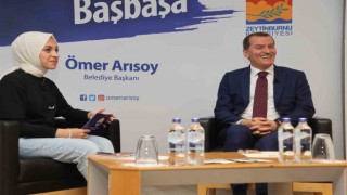 Zeytinburnu Belediye Başkanı Arısoy gençlerle bir araya geldi