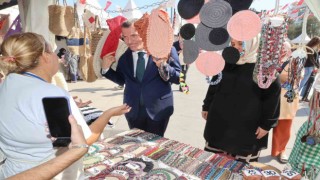 Zeytinburnunda kadınlar ‘El Emeği Günleri ile ekonomiye katkı sağlıyor