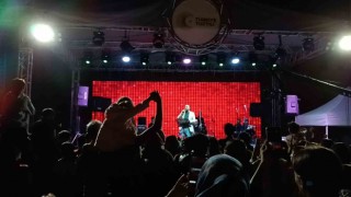 1. Dicle bağ bozumu festivale konserlerle devam ediyor