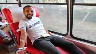 100. yılda 100 ünite kan bağışı