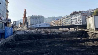 67 yıllık köprüde çalışmalar sürüyor