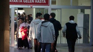 Adanada 14 öğrenci gıda zehirlenmesi şüphesiyle hastaneye başvurdu