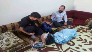 AFAD ekiplerini duygulandıran karşılaşma: Depremde kurtardıkları çocukla Suriyede görüştüler