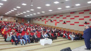Ağrıda “İnsan, İnsanın Gölgesinde Yetişir” temalı seminerler gerçekleştirildi