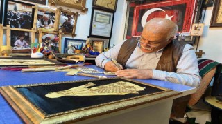 Ahşap yakma sanatında 56 yılı geride bıraktı