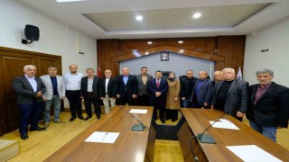 Akdağmadeninde belediye meclisi üyelerinden Filistin halkına destek İsraile kınama
