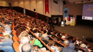 Akdeniz Üniversitesinin 60+ Tazelenme Üniversitesinde ilk derse yoğun ilgi