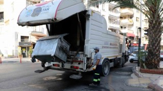 Akdenizde temizlik işlemleri aralıksız sürüyor