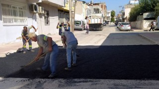 Akdeniz'de yol, kaldırım ve park yenileme çalışmaları sürüyor
