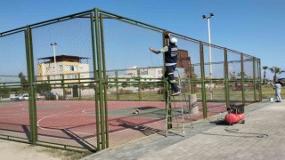 Akdenizde yollar, parklar ve spor tesisleri yenileniyor