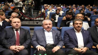 Aliya İzzetbegoviç vefatının 20. yıl dönümünde anıldı