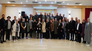 Altınovada muhtarlar yemekte buluştu