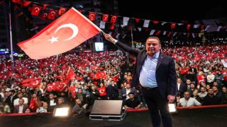 Antalya Valisi Şahin: Yaşasın millet, yaşasın devlet, yaşasın Cumhuriyet