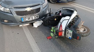 Antalya’da halk otobüsü ile çarpışan motosikletin sürücüsü öldü