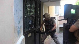 Antalyada hava, kara ve deniz destekli eş zamanlı uyuşturucu operasyonu