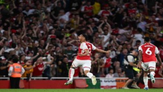 Arsenal evinde Manchester Cityyi tek golle geçti