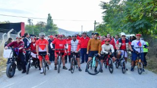 ASELSANlılardan Cumhuriyet yürüyüşü