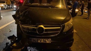 Ataşehirde zincirleme trafik kazası: 2 yaralı