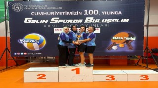 Aydın Atatürk Devlet Hastanesi Kadın Masa Tenisi Takımı bölge şampiyonu oldu