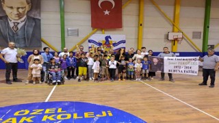 Aydınlı minikler düzenlenen turnuvada yarıştı