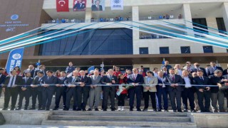 Bakan Bak: “467 tane gençlik merkezimizde gençlerimizle bir aradayız”