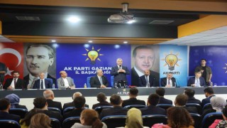 Bakan Bolat, AK Parti Gaziantep teşkilatı ile buluştu