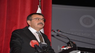 Bakan Tekin: Üniversiteler Bakanlığın politikalarını izlemeli