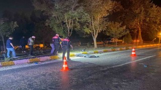 Balıkesirde motosikletin çarptığı kadın hayatını kaybetti