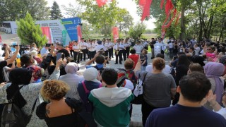 Bando ve Ciğer Festivalinin ikinci gününde renkli görüntüler oluştu