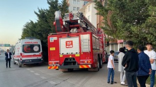 “Basın mensubuyum” dedi, kameralara saldırdı