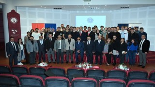 Başkan Aktaş, gençlerle tecrübelerini paylaştı