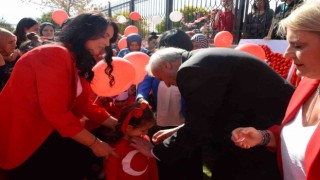 Başkan Bakkalcıoğlu 100. yıl coşkusunu minik öğrencilerle birlikte yaşadı